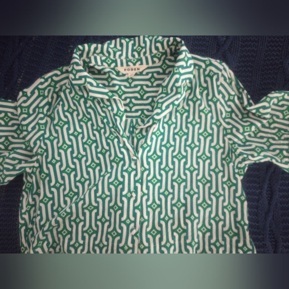 Gorgeous Emerald Green Cropped Voscos Top By Boden